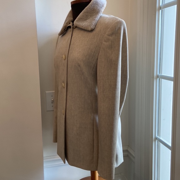 Bianca Blazer - Picture 2 of 11